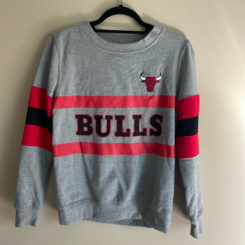 Chicago Bulls Pullover Size Medium
